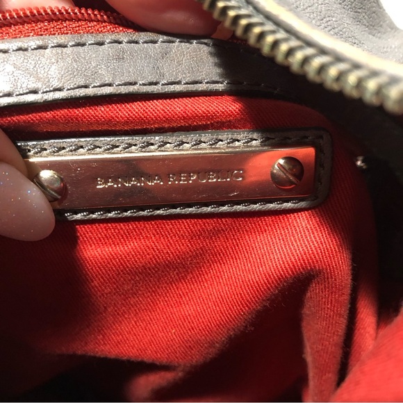 Banana Republic elephant grey lamb leather adjustable strap purse 12 x15 x3 - Picture 12 of 14